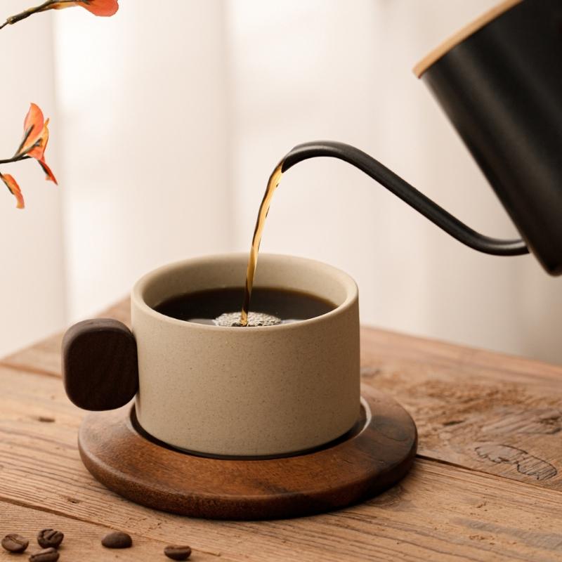 Ceramiczny kubek do kawy z uch – Coffee Or Tea Please recenzja i cena